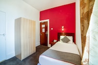 The Strand Hotel 