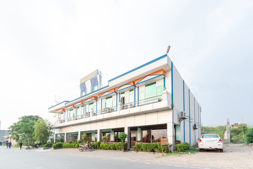 OYO 44199 Hotel Crossroads, Baddi, Baddi