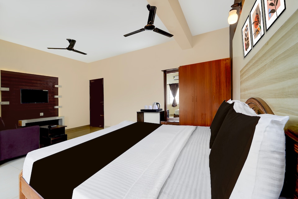 Collection O Republic Mall Coimbatore Formerly Manis Residency, Avinashi Road Coimbatore, Coimbatore