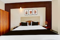 Collection O Republic Mall Coimbatore Formerly Manis Residency