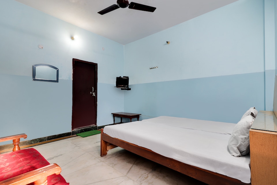 SPOT ON 44226 Shivam Guest House, Basti, Basti