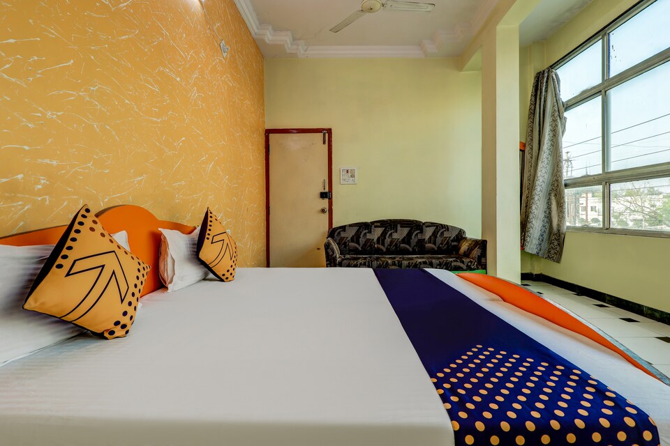 SPOT ON 44231 Shraddha, Freeganj, Ujjain