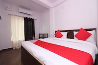 OYO 44236 Hotel Chandra Bagha