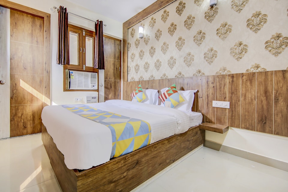 OYO 44244 Exotic Stay Artemis Hospital, South City II Gurgaon, Gurgaon