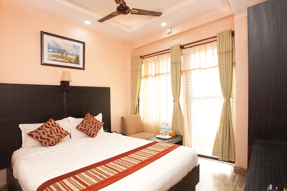 OYO 483 Hotel Atithi Home, Bharatpur Nepal, Chitwan
