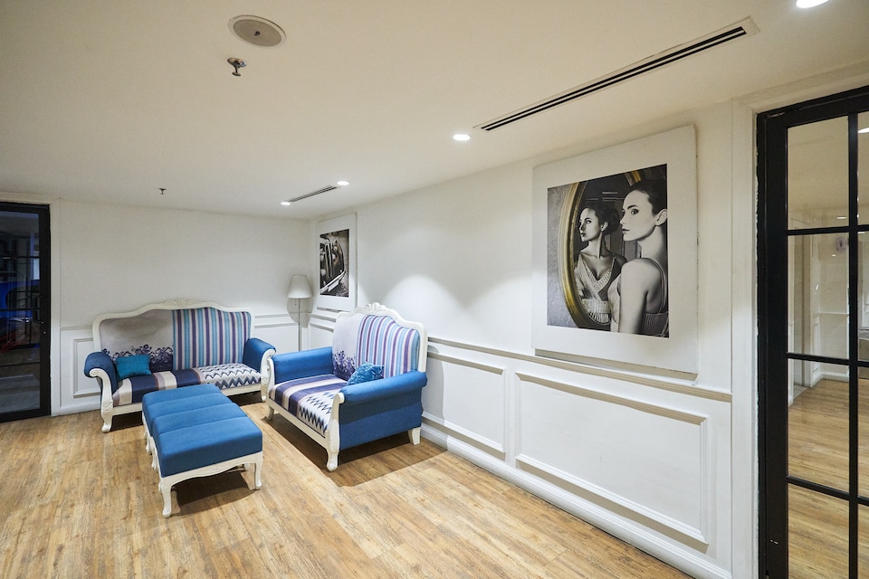 OYO Home 11332 Merry  Studio Empire City Marriot, Damansara Perdana, Petaling Jaya