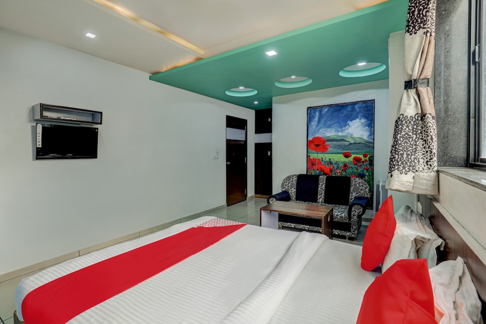 OYO Flagship 3967 Hotel Capital, Sector 16 Gandhinagar, Gandhinagar