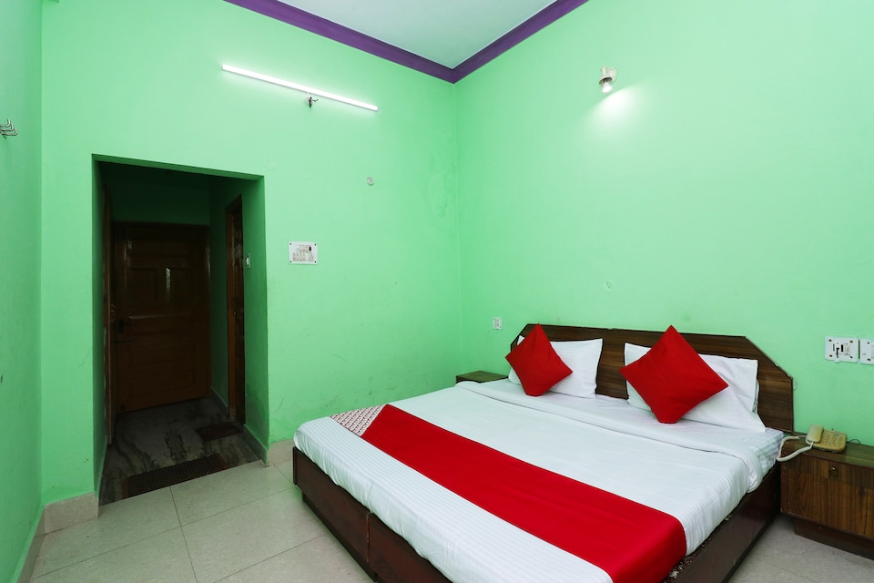 OYO 44250 New Hotel Shivlok, Joshimath, Joshimath