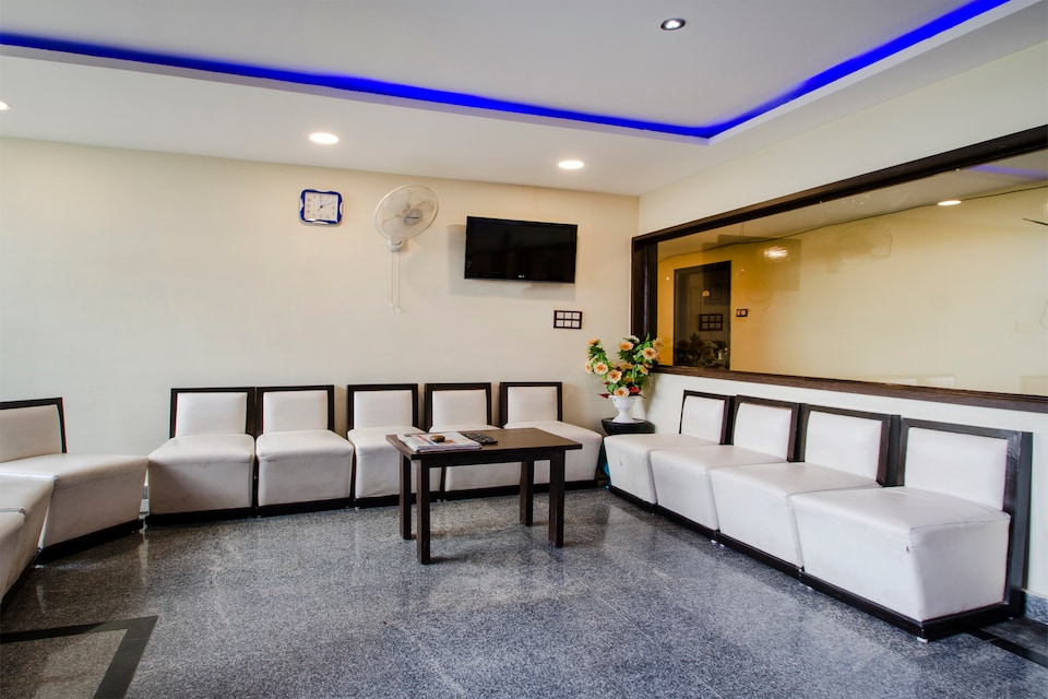 OYO 3968 Chandras Residency, Uppal - Ghatkesar, Hyderabad