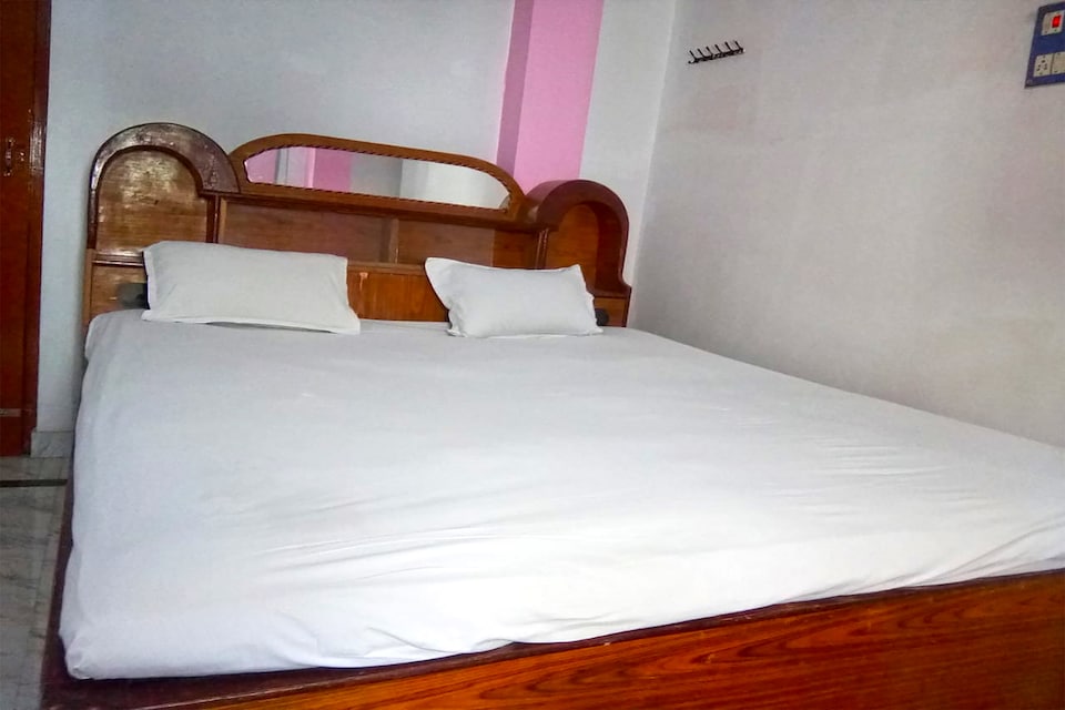 SPOT ON 44288 Maharaja Palace, Bhagalpur, Bhagalpur