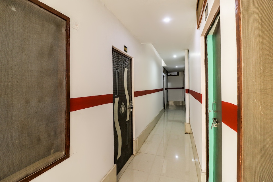 SPOT ON Sarnath Tourist Guest House, Sarnath Varanasi, Varanasi