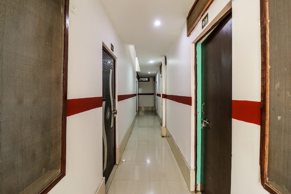 SPOT ON Sarnath Tourist Guest House, Sarnath Varanasi, Varanasi