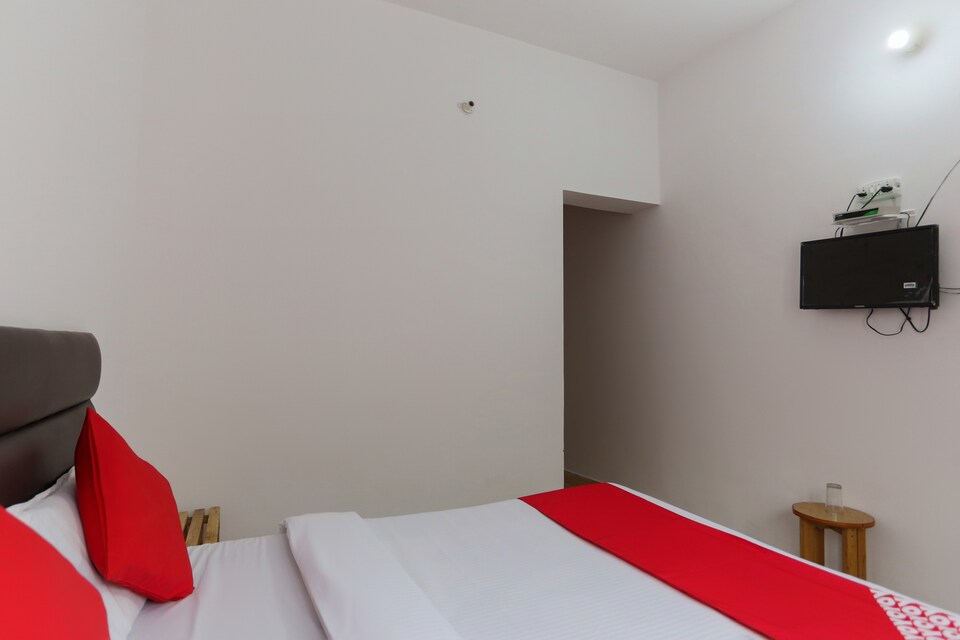 OYO 44296 Hotel Surya Tourist Complex, Uttarkashi, Uttarkashi