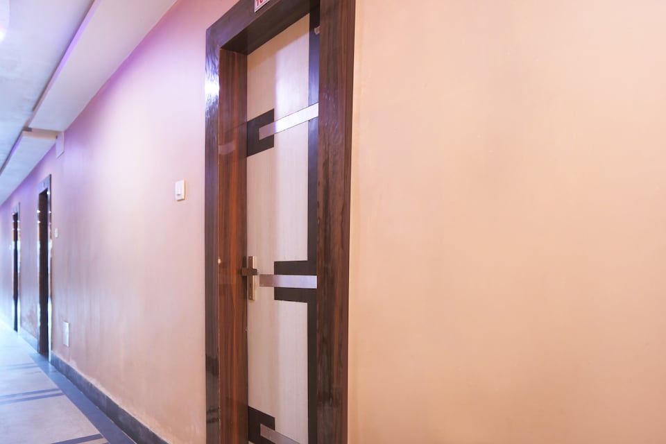 OYO 44297 Som's Empire, Swargdwar Puri, Puri