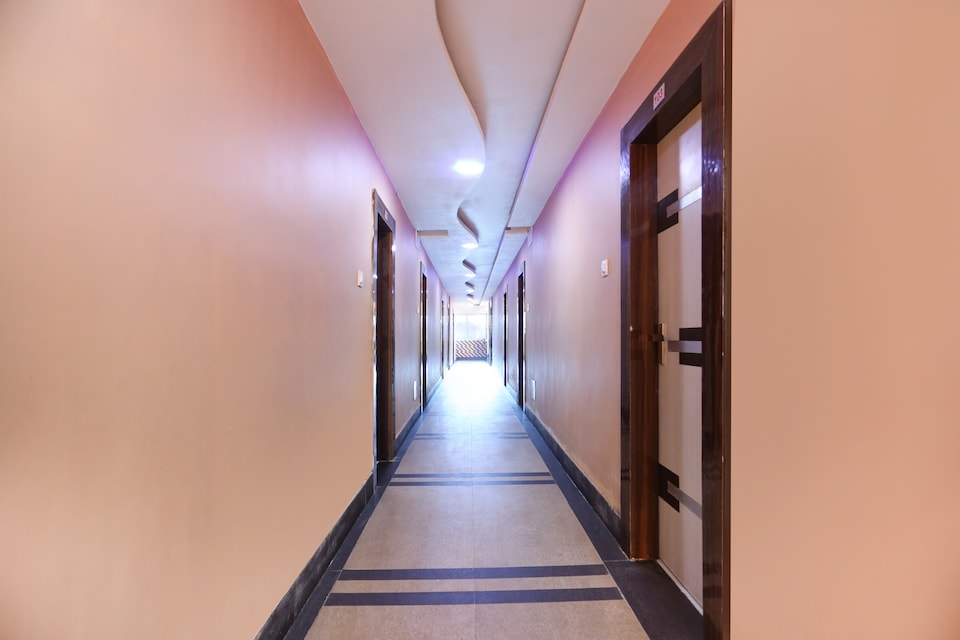 OYO 44297 Som's Empire, Swargdwar Puri, Puri