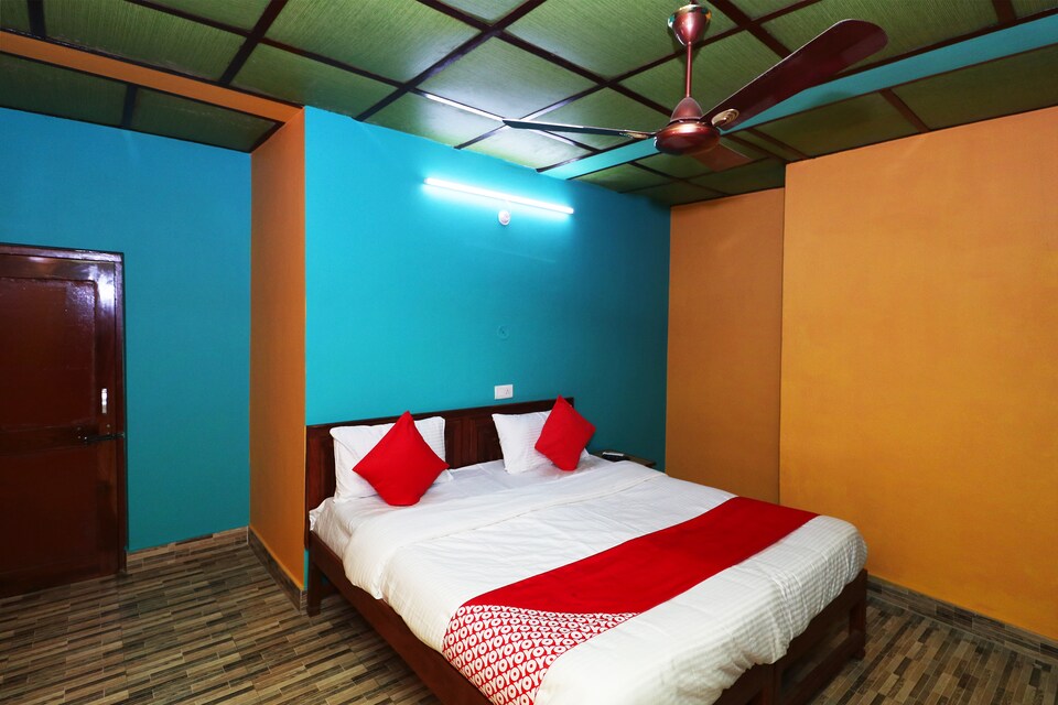 OYO 44315 Hotel Royal Wazeer 'n' Restaurant, Kangra, Kangra