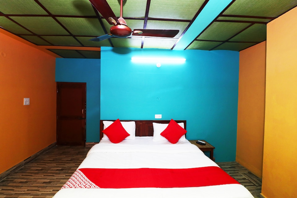 OYO 44315 Hotel Royal Wazeer 'n' Restaurant, Kangra, Kangra