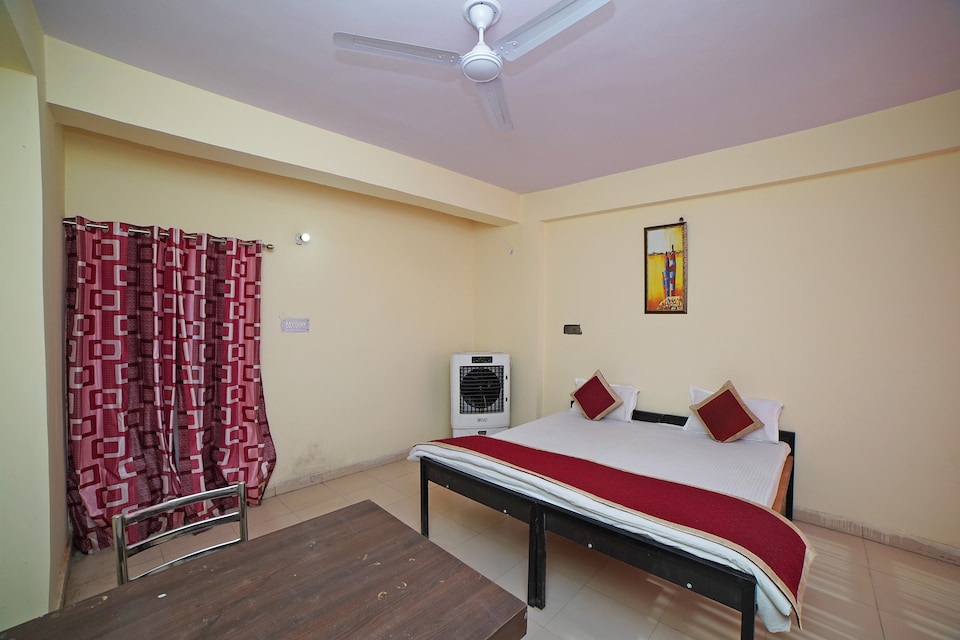 SPOT ON 44323 Royal Blu Stay, Bhiwadi, Bhiwadi