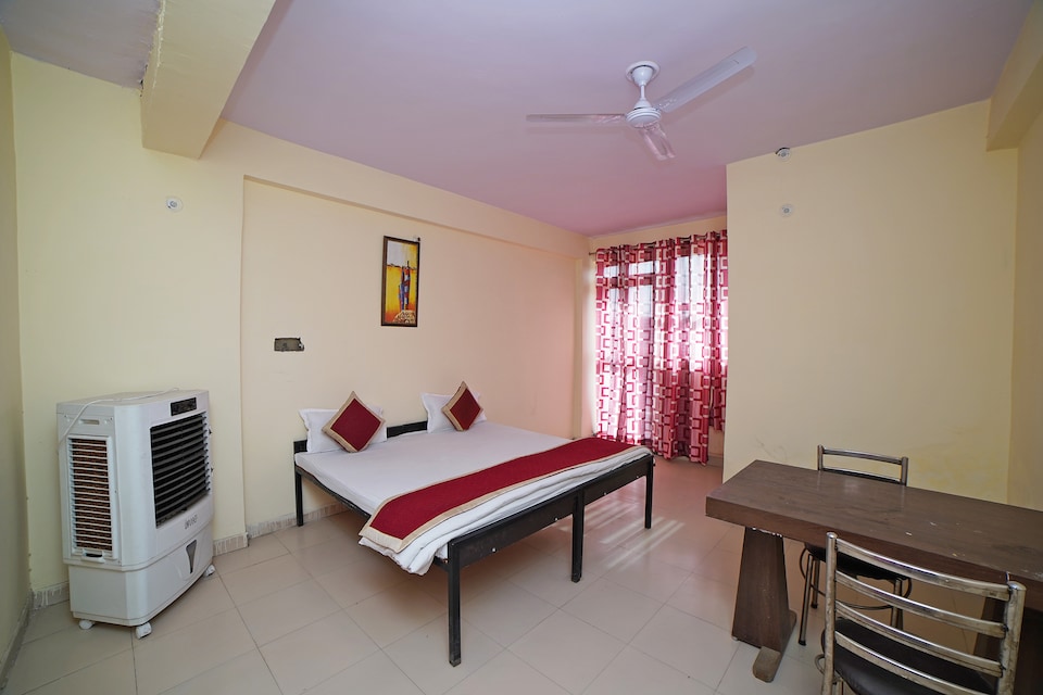 SPOT ON 44323 Royal Blu Stay, Bhiwadi, Bhiwadi