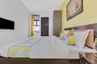 OYO Home 44324 Comfort Stay Near Saket Metro