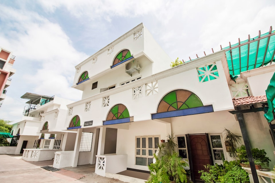 OYO Home 44325 Alluring Stay Haksons Villas, Banjara Hills, Hyderabad