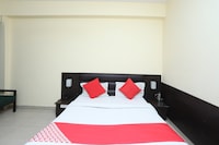 OYO 44364 Hotel Gaurab