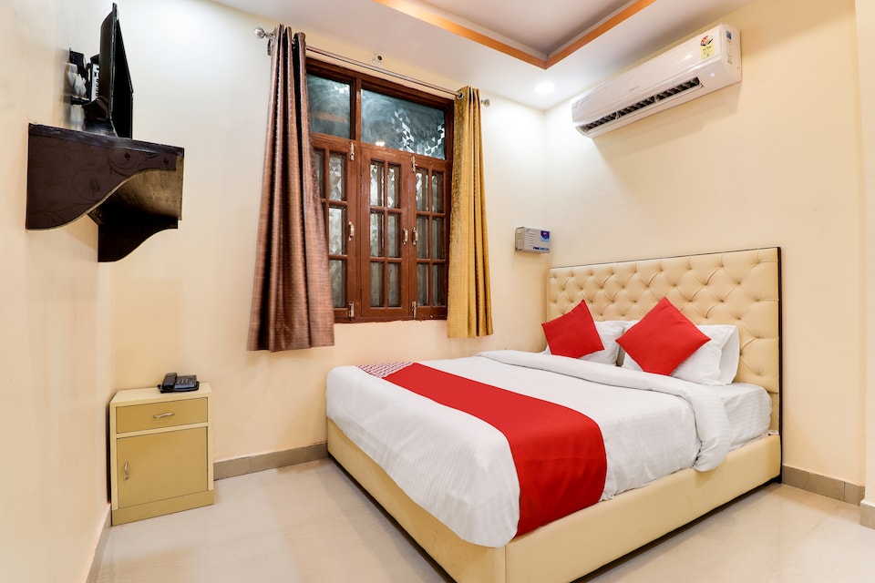 OYO 44380 King's Hotel, Vikas Nagar Lucknow, Lucknow