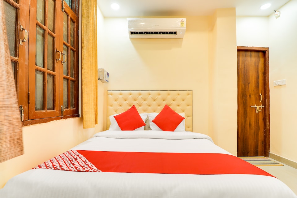 OYO 44380 King's Hotel, Vikas Nagar Lucknow, Lucknow