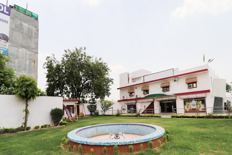 Collection O Resova Club, Vikas Nagar Lucknow, Lucknow