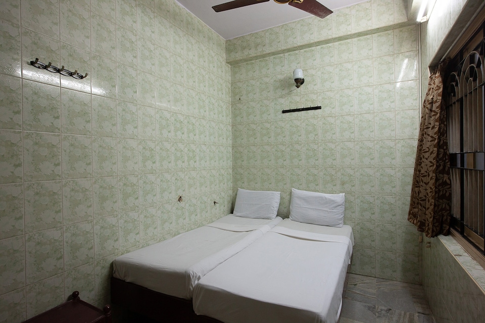 SPOT ON 44385 Vkn Guesthouse, Chepauk Chennai, Chennai