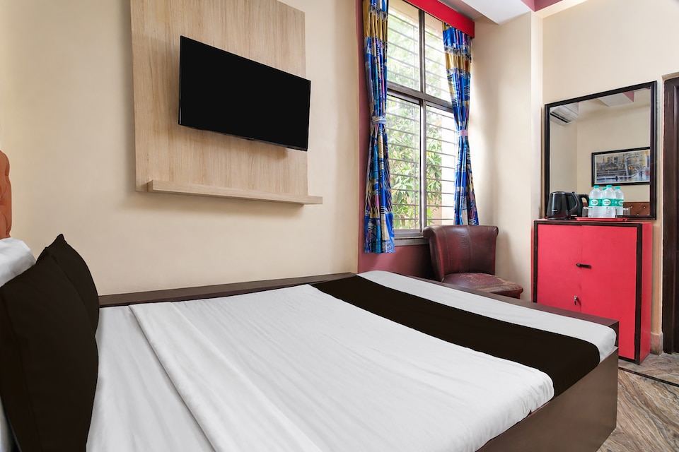 Hotel O Diamond Mall Kolkata Formerly Petals Residency, VIP Road Kolkata, Kolkata