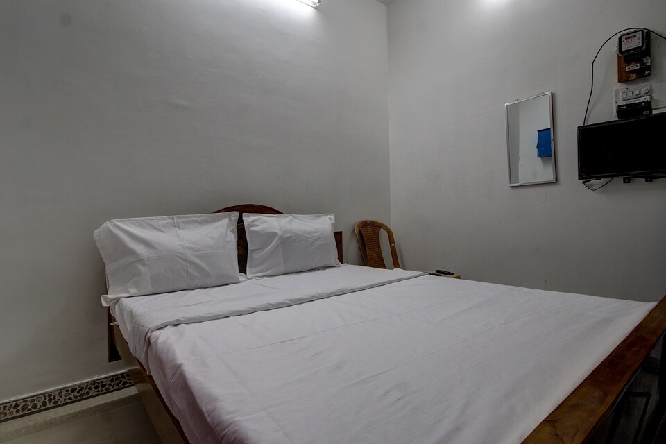 SPOT ON 44417 Vijay Guest House, Outskirts Trichy, Trichy