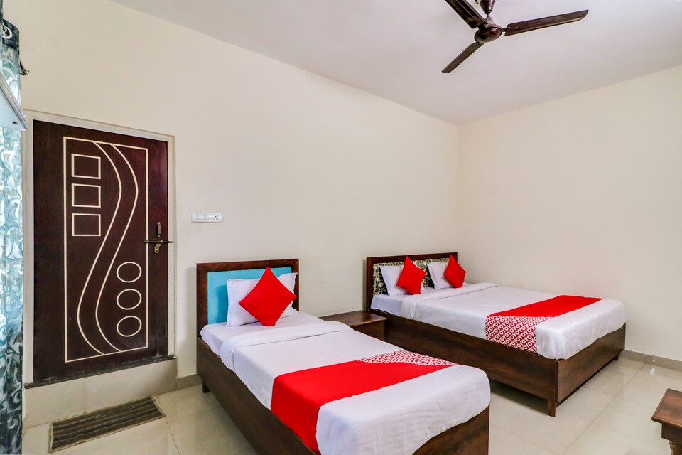 OYO 44427 Krishna Guest House, Tatibandh Road, Raipur