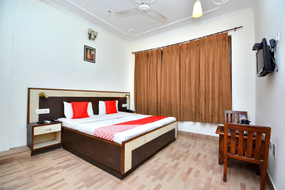 OYO 44430 Hotel Sunshine, Parwanoo, Parwanoo