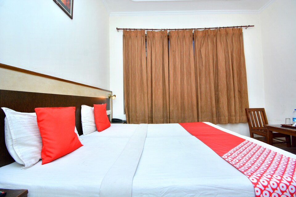 OYO 44430 Hotel Sunshine, Parwanoo, Parwanoo