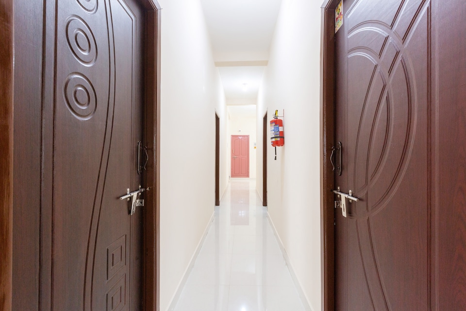 SPOT ON 44527 Rajeshwari Residency, Guduvancherry, Chennai