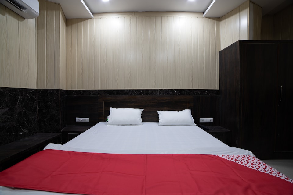 OYO 44530 Hotel Bhawana Palace , Etah, Etah