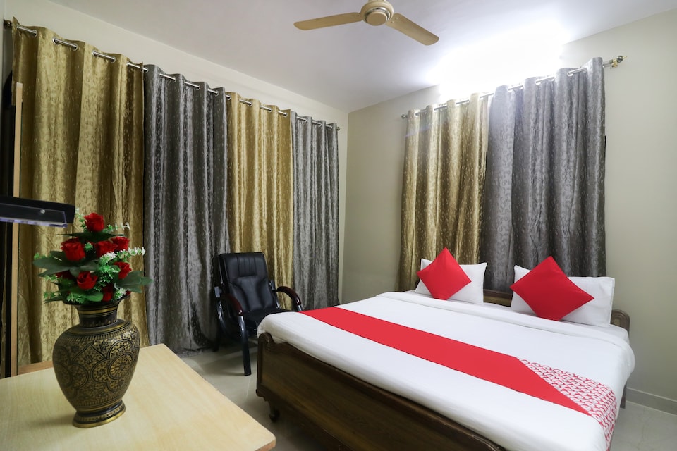 Hotel O Royal Holiday, Patliputra Colony, Patna