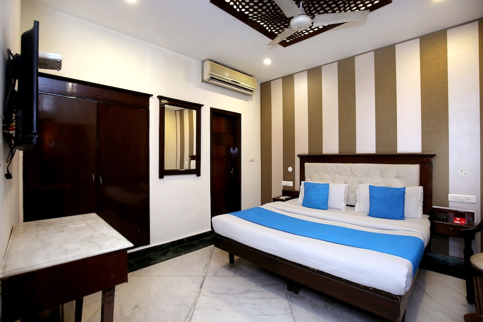 OYO 3987 Hotel Multitech, Central Chandigarh, Chandigarh