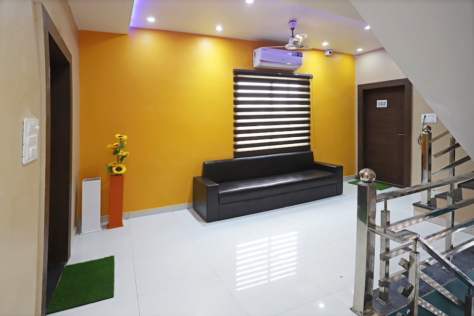 OYO 44565 Ashrit Suites, City Centre, Gwalior