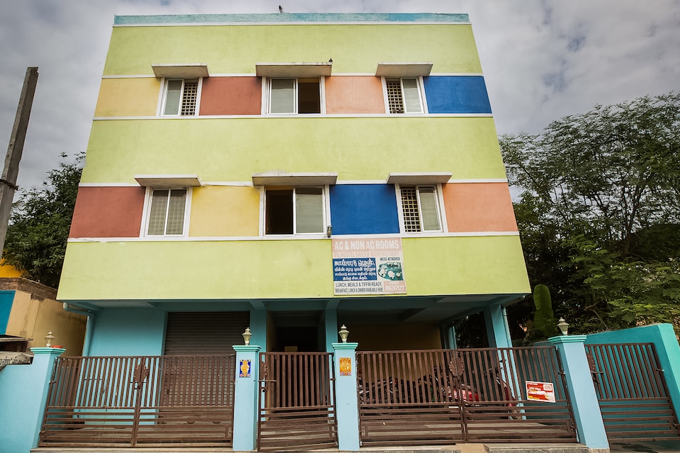 SPOT ON 44572 Jain Residency, Ambattur, Chennai