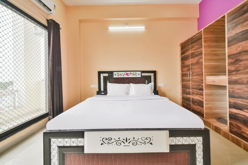 OYO 44597 Shree Ram Hotel & Restaurant, Airport Udaipur, Udaipur