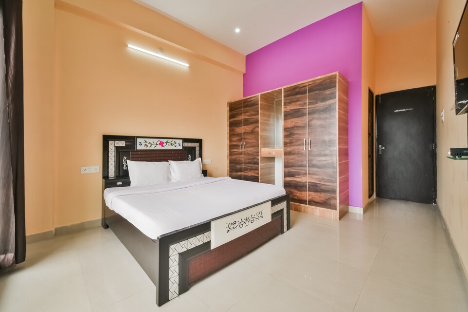 OYO 44597 Shree Ram Hotel & Restaurant, Airport Udaipur, Udaipur