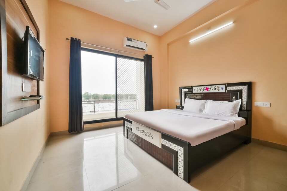 OYO 44597 Shree Ram Hotel & Restaurant, Airport Udaipur, Udaipur