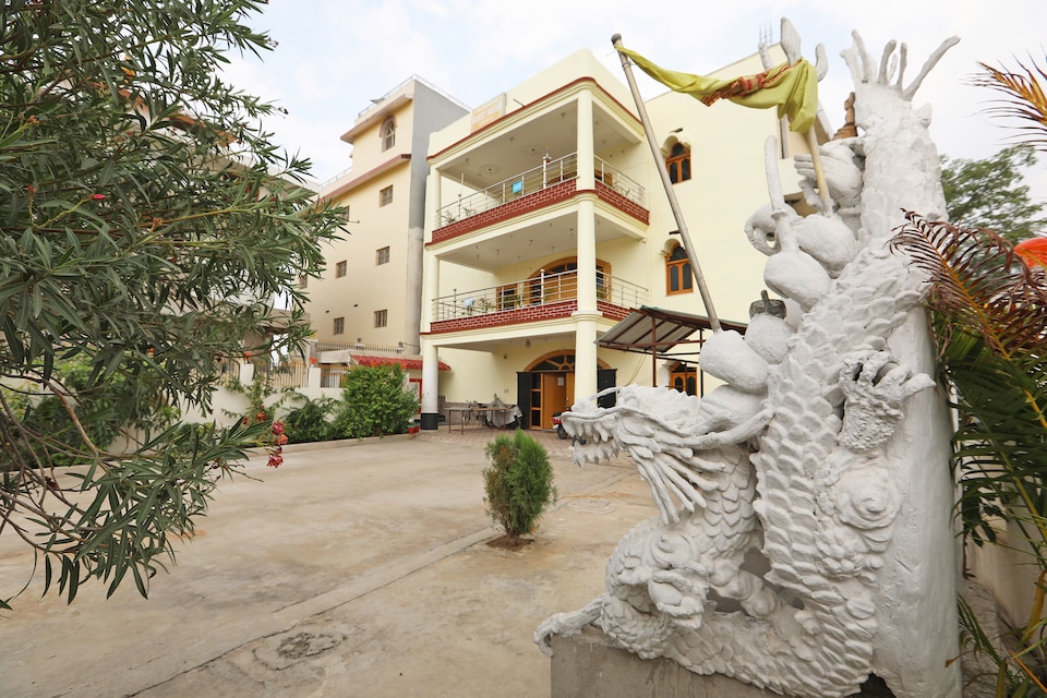 OYO 44618 Paradise Guest House, Japanese Temple, Bodhgaya