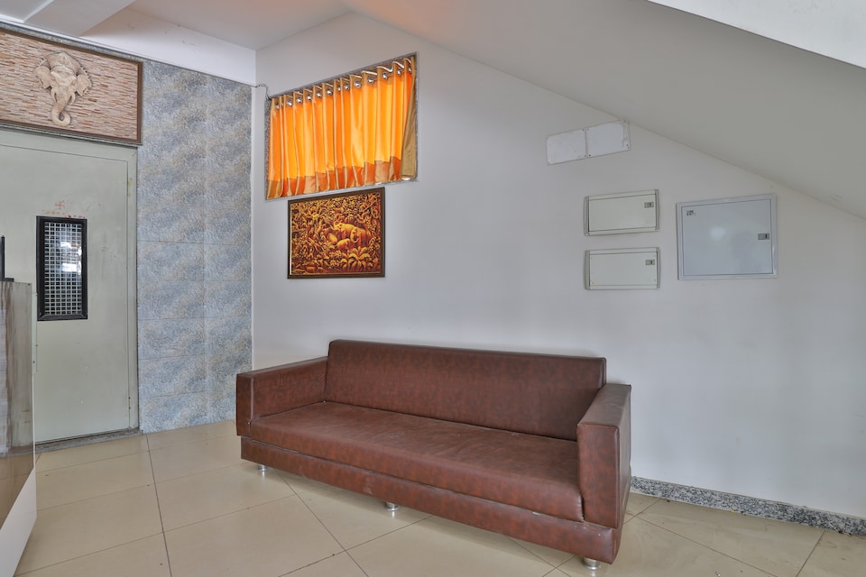 OYO 44642 Hotel Kheteshwar, Palanpur, Palanpur