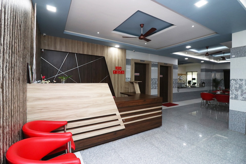 OYO 44653 Lunch Land, Cuttack, कटक