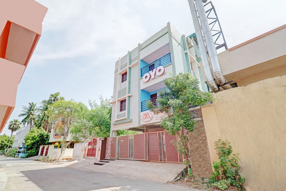 OYO LIFE CHN970 Semmencherry, OMR Chennai, चेन्नई