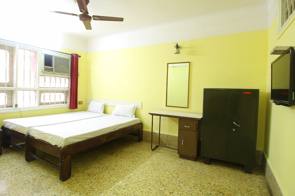 SPOT ON 44688 Hotel Moti Mahal, Shivaji Nagar  Pune, Pune