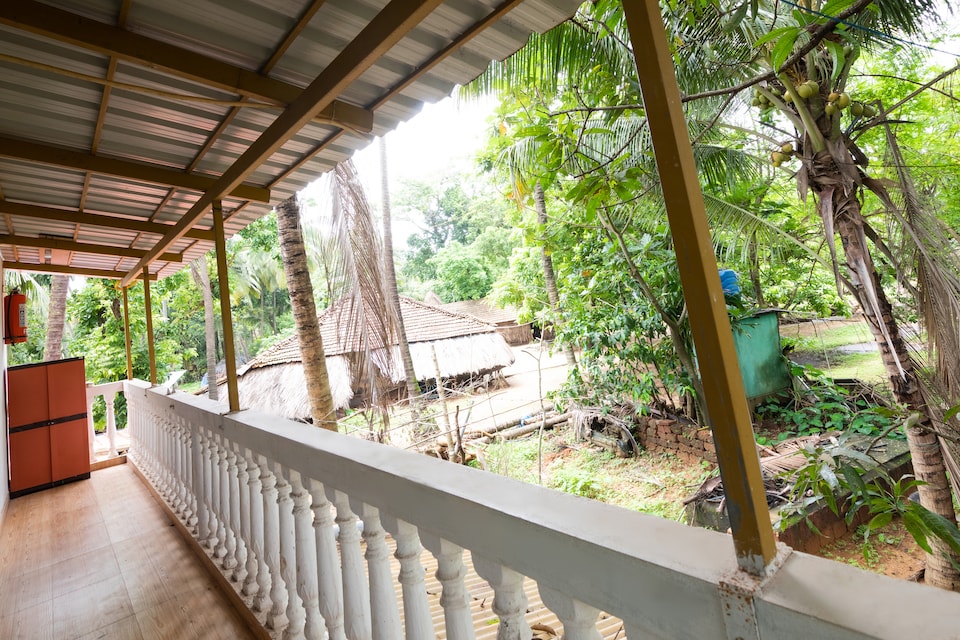 OYO 44783 Anandi Holiday's, Malvan, Malvan